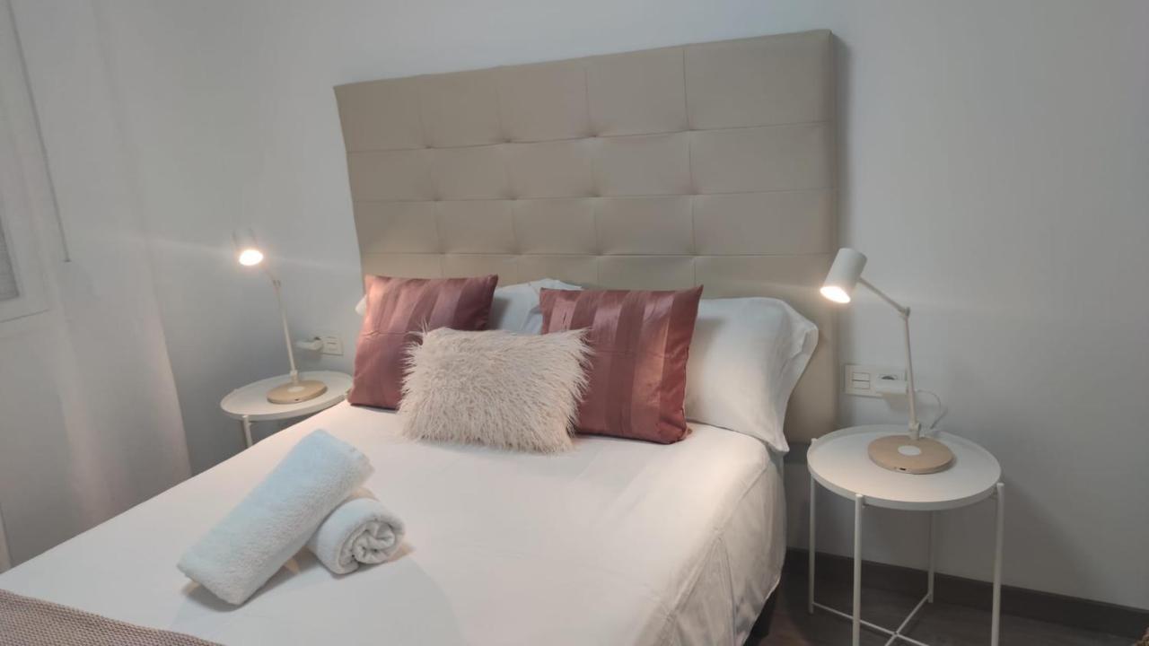 Casa Gascona Con Parking, Wifi Y Netflix Gratis!! By Delabra Apartments Oviedo Bagian luar foto