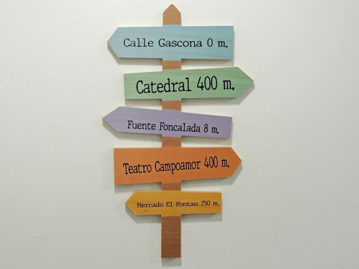 Casa Gascona Con Parking, Wifi Y Netflix Gratis!! By Delabra Apartments Oviedo Bagian luar foto
