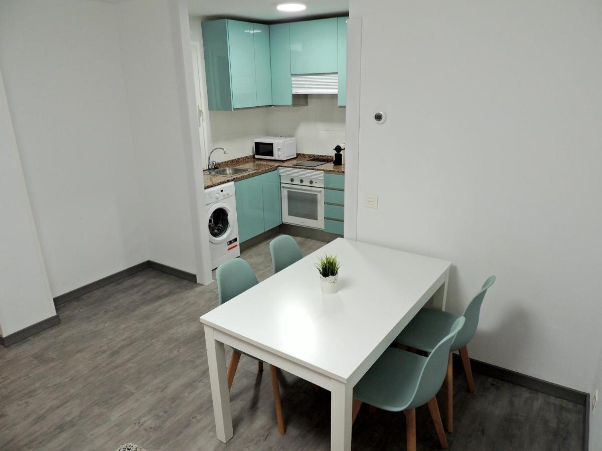 Casa Gascona Con Parking, Wifi Y Netflix Gratis!! By Delabra Apartments Oviedo Bagian luar foto