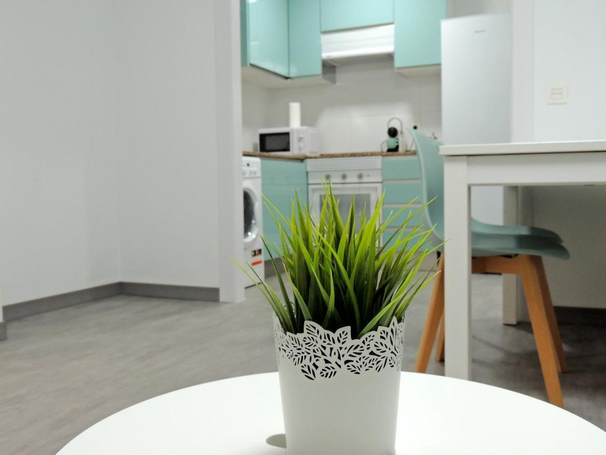 Casa Gascona Con Parking, Wifi Y Netflix Gratis!! By Delabra Apartments Oviedo Bagian luar foto